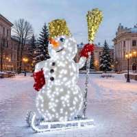 Световая фигура Снеговик на санках