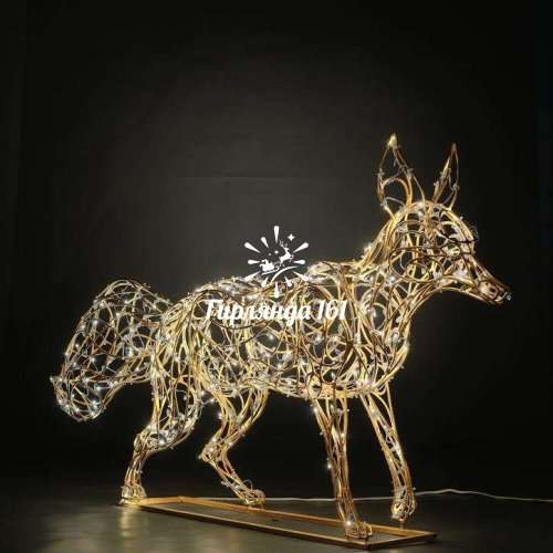 Световая фигура Лисичка охотница